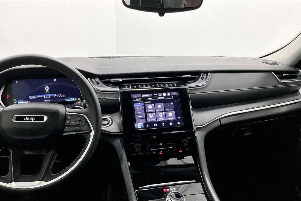 2023 Jeep Grand Cherokee Laredo