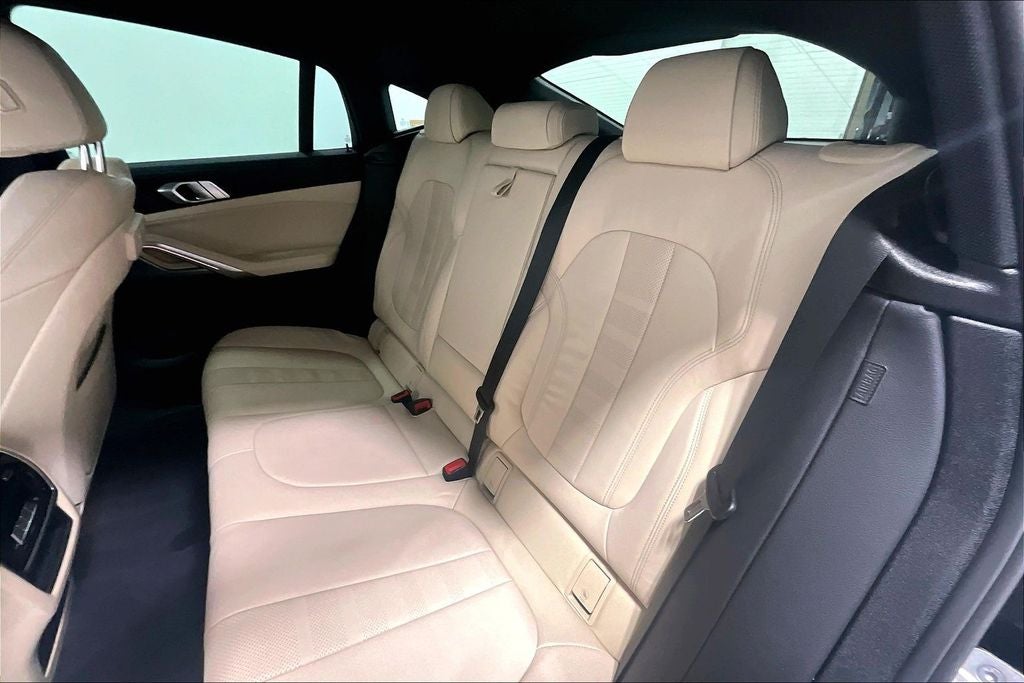 2022 BMW X6 xDrive40i