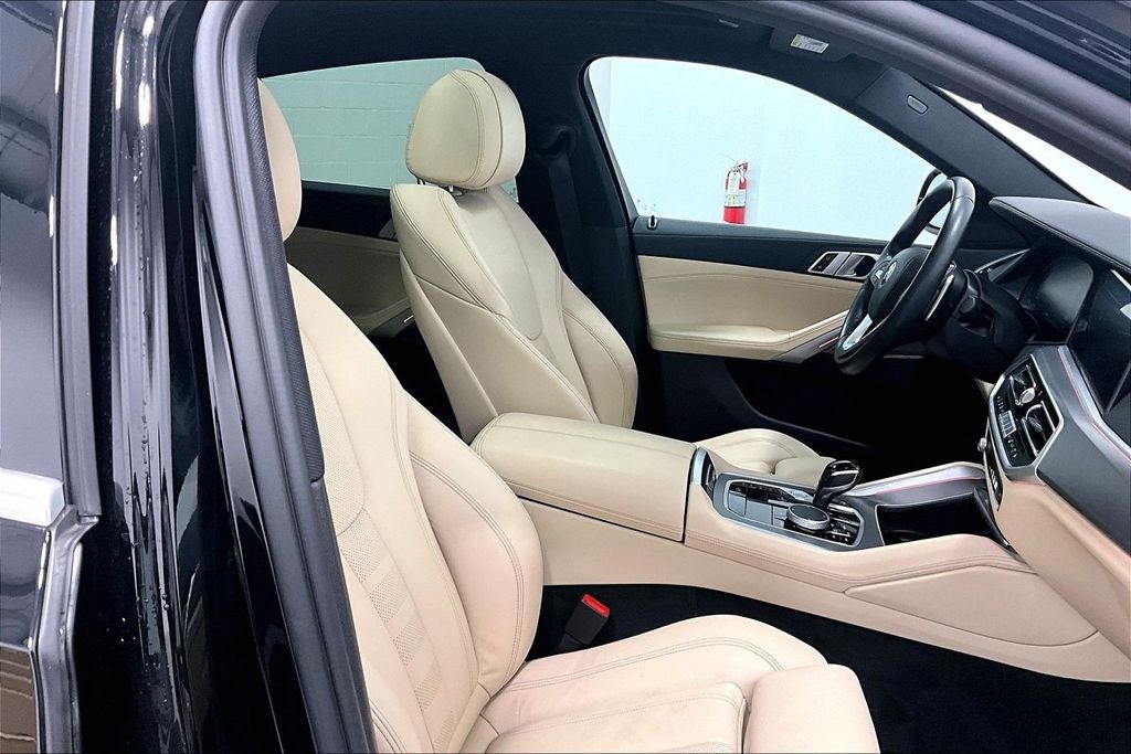 2022 BMW X6 xDrive40i