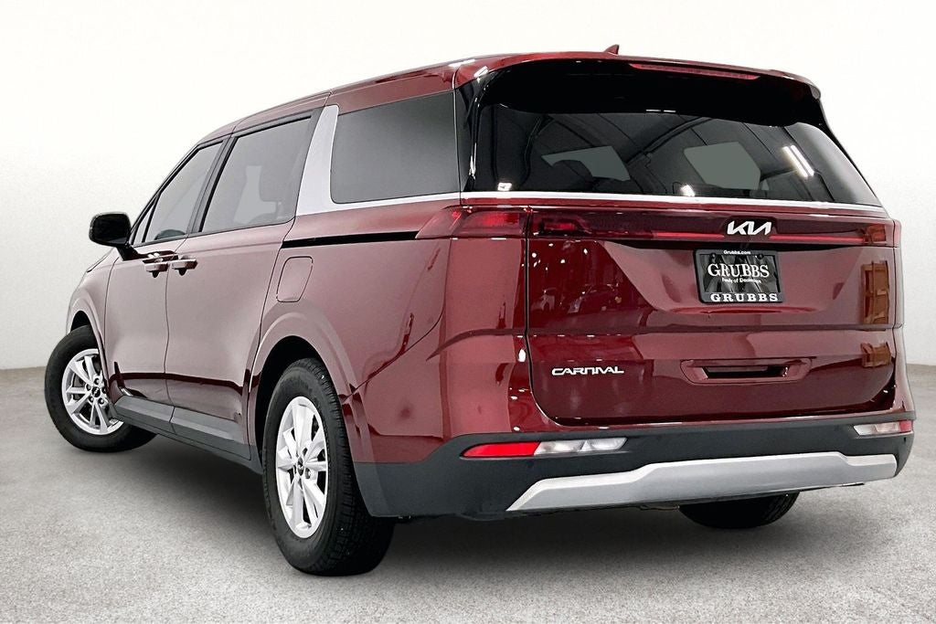 2024 Kia Carnival LX
