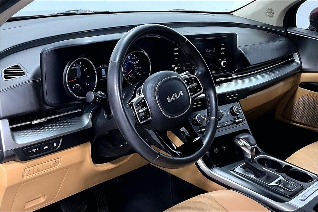 2024 Kia Carnival LX