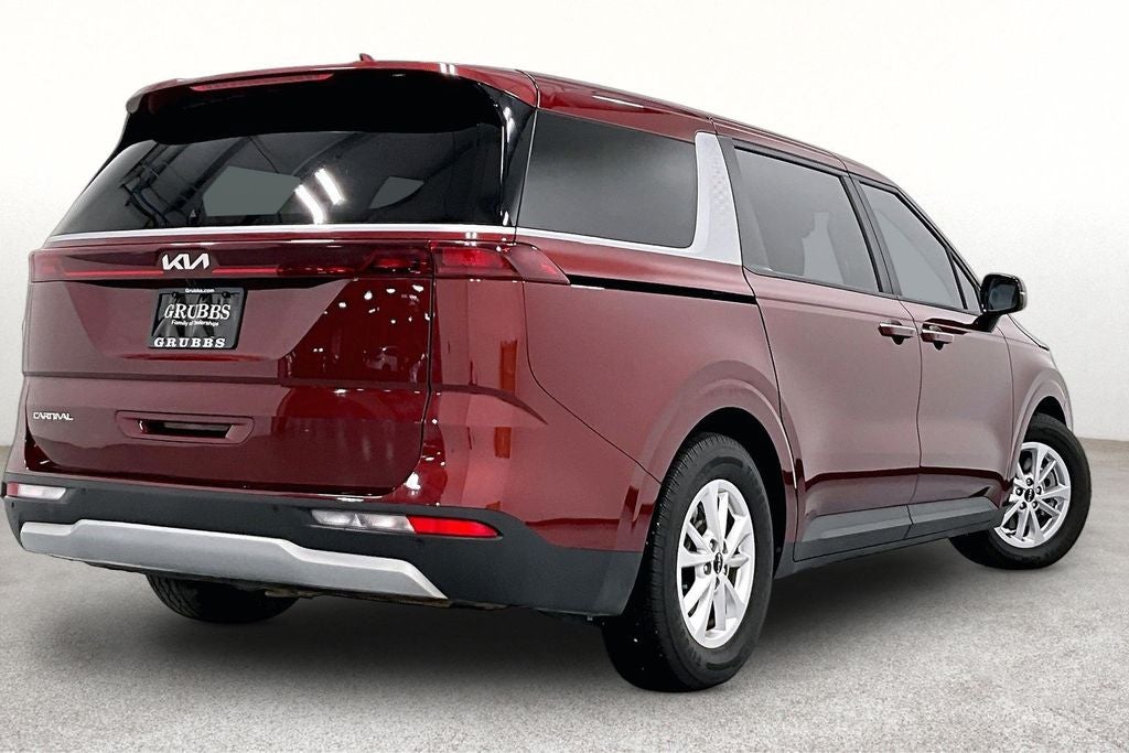 2024 Kia Carnival LX