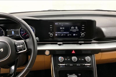 2024 Kia Carnival LX