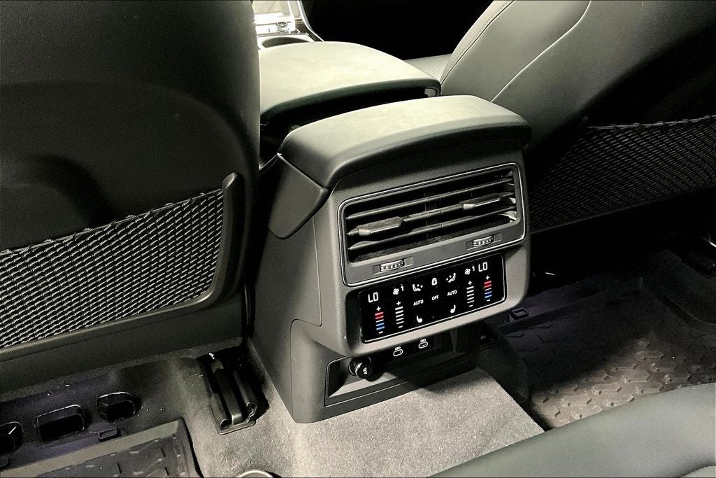 2024 Audi SQ8 4.0T Premium Plus quattro