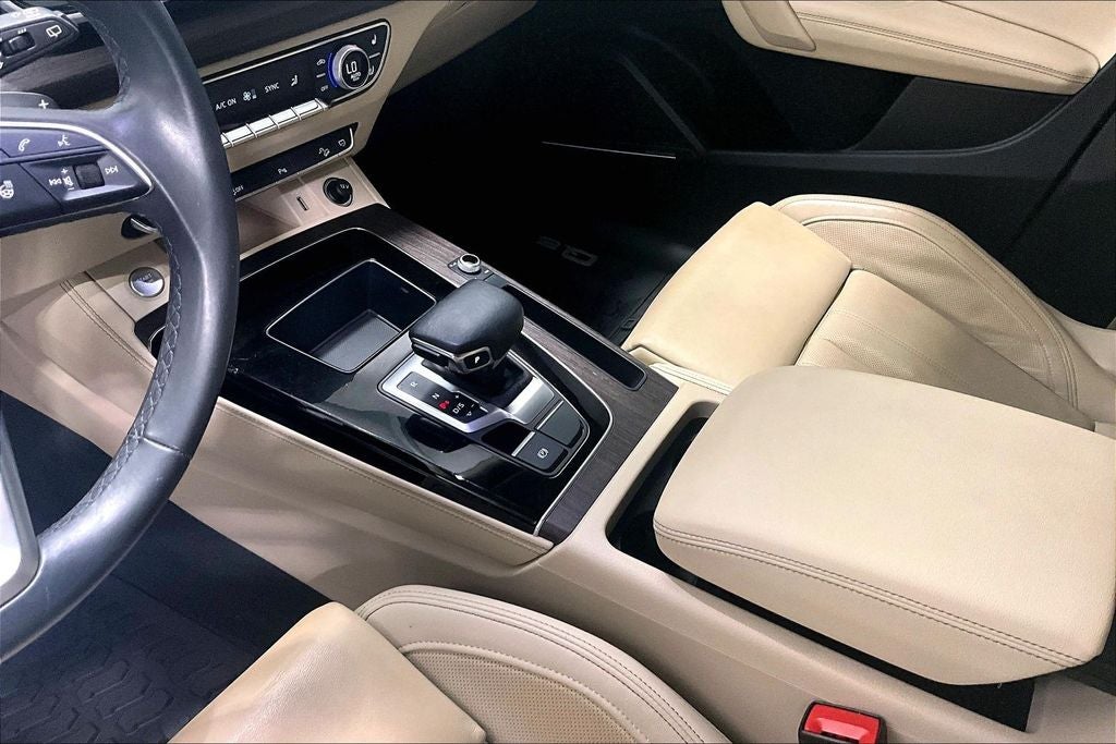 2024 Audi Q5 45 S line Premium quattro