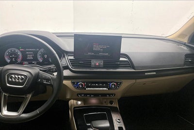 2024 Audi Q5 45 S line Premium quattro