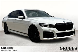 2022 BMW 7 Series 740i