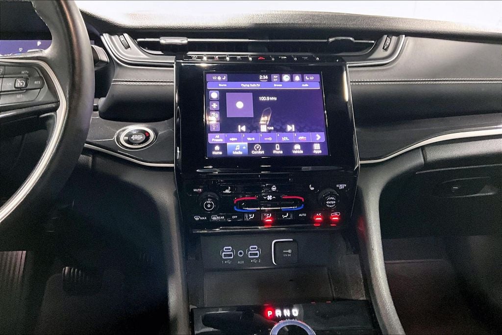 2022 Jeep Grand Cherokee Altitude