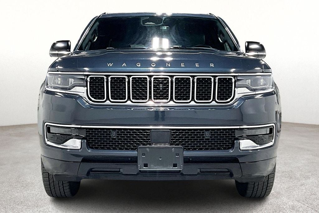 2023 Jeep Wagoneer Base