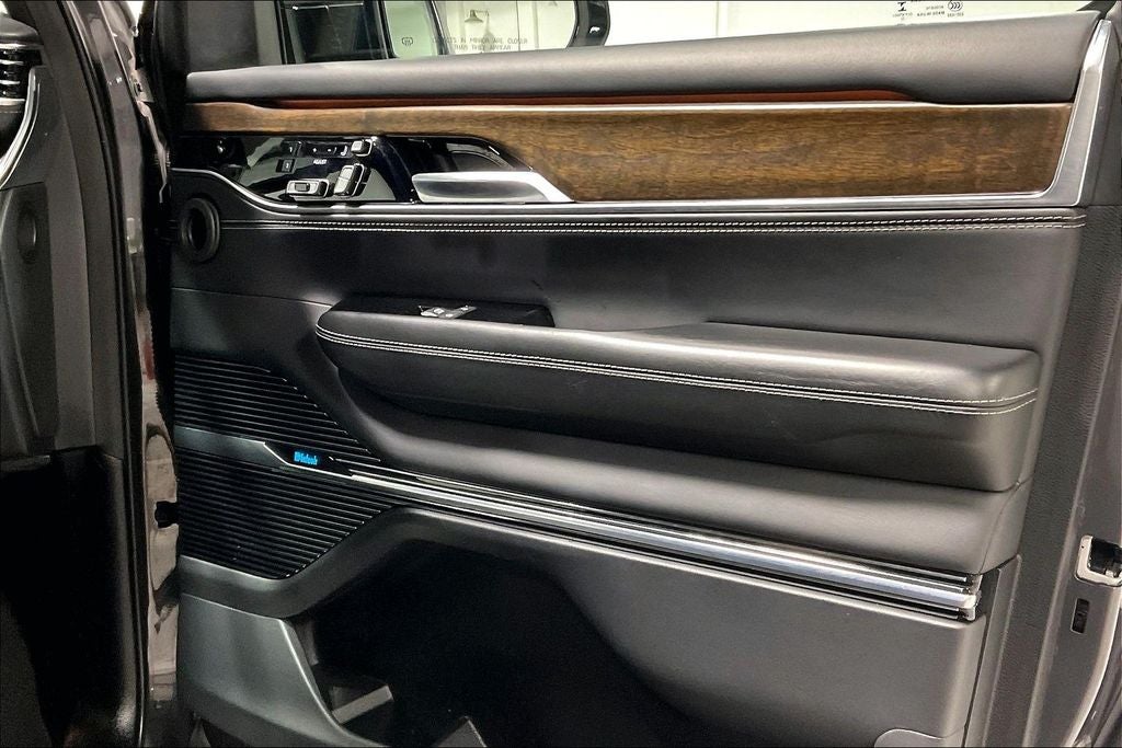 2022 Jeep Grand Wagoneer Series II