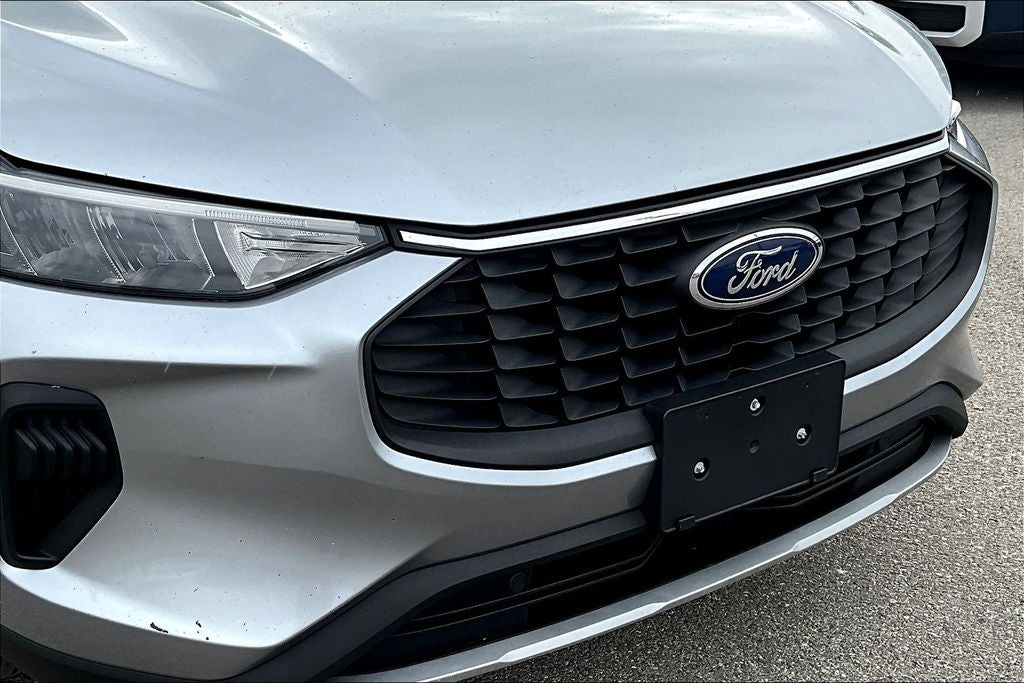 2023 Ford Escape Hybrid Active
