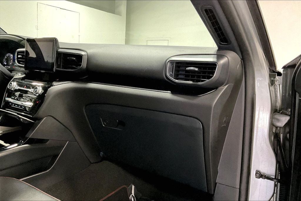 2024 Ford Explorer ST-Line