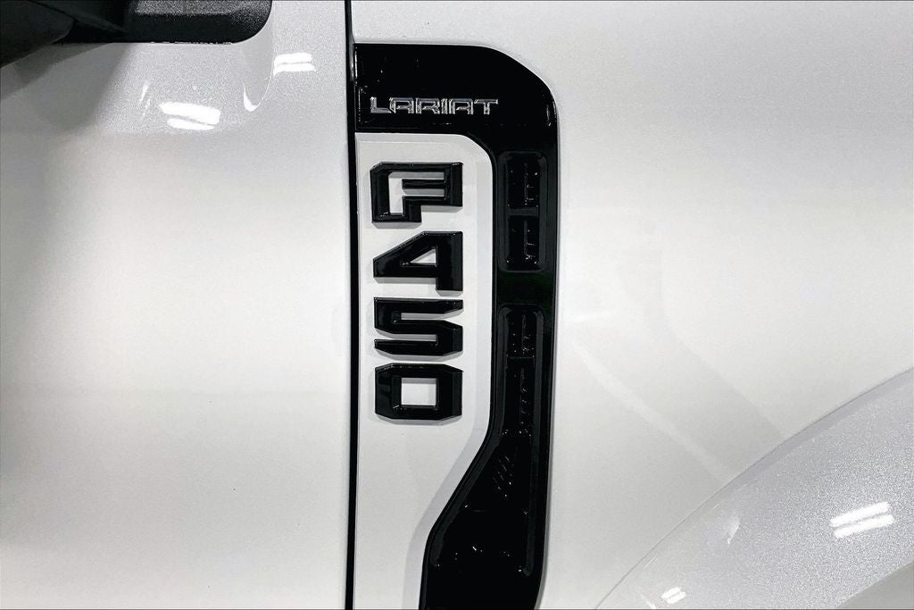 2026 Ford F-450SD Lariat DRW