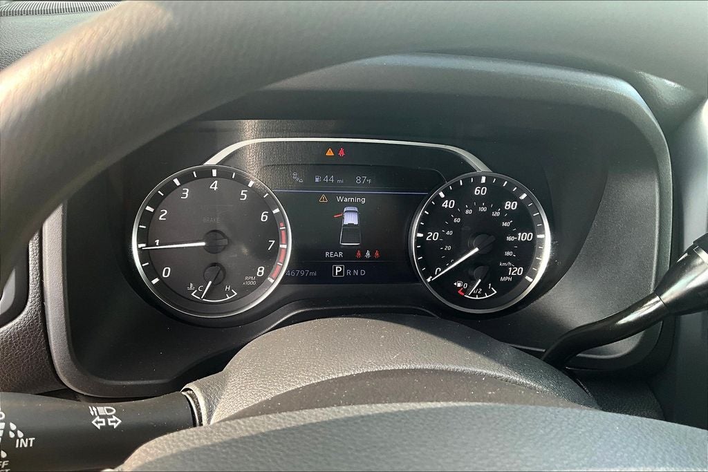 2023 Nissan Titan SV