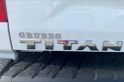 2023 Nissan Titan SV