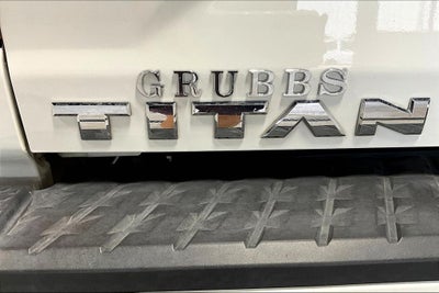 2023 Nissan Titan SV