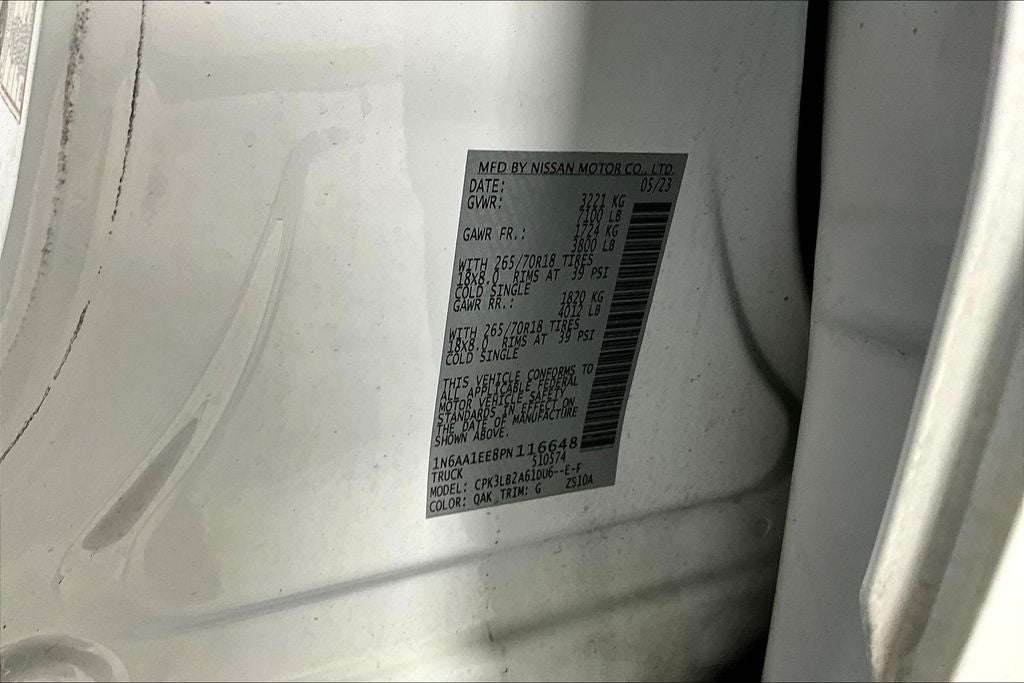 2023 Nissan Titan SV