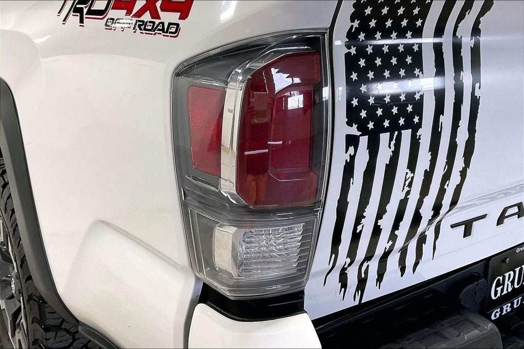 2022 Toyota Tacoma TRD Off-Road V6