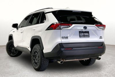 2020 Toyota RAV4 Hybrid XLE
