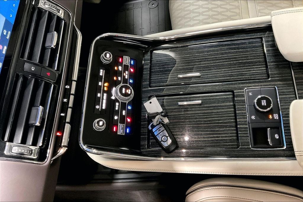 2024 Lincoln Navigator Black Label