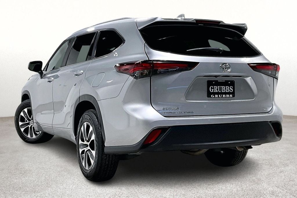 2024 Toyota Highlander XLE