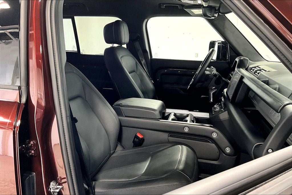 2025 Land Rover Defender 110 Sedona Red