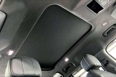 2025 Land Rover Defender 110 Sedona Red