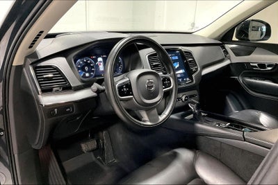 2021 Volvo XC90 T5 Momentum