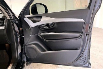 2021 Volvo XC90 T5 Momentum