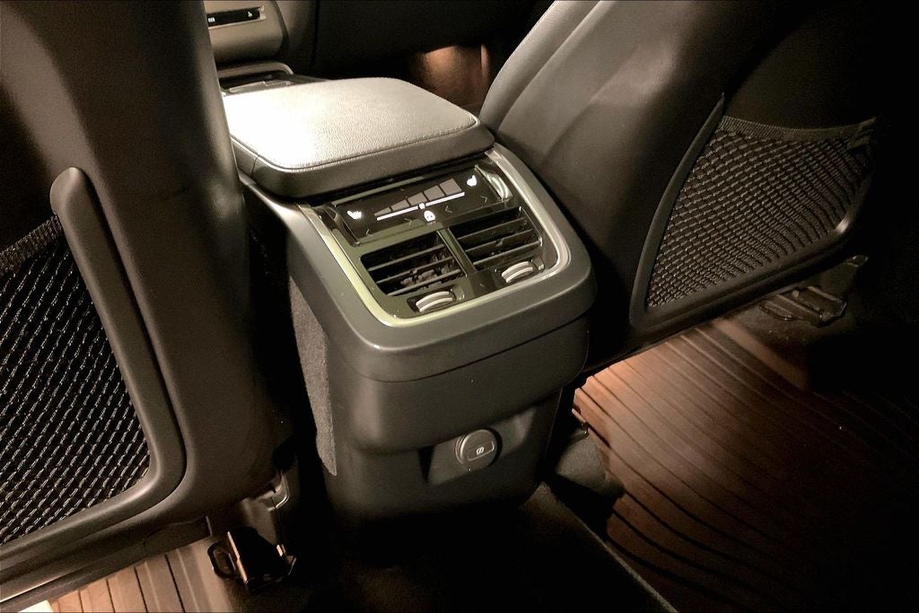 2021 Volvo XC90 T5 Momentum