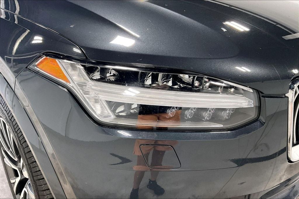 2021 Volvo XC90 T5 Momentum