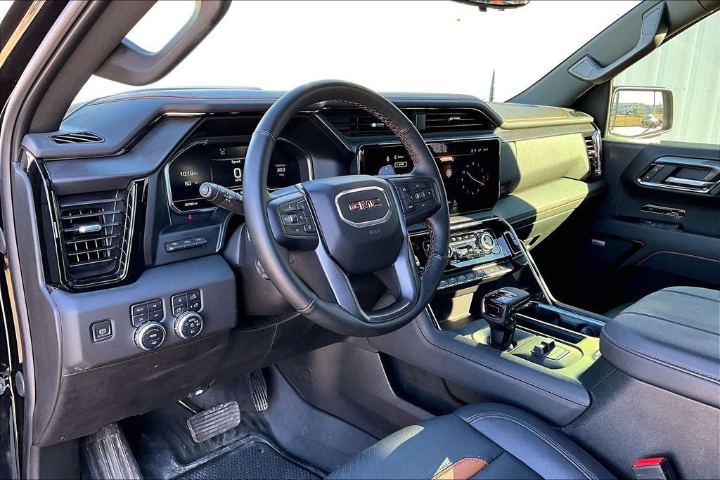 2025 GMC Sierra 1500 AT4