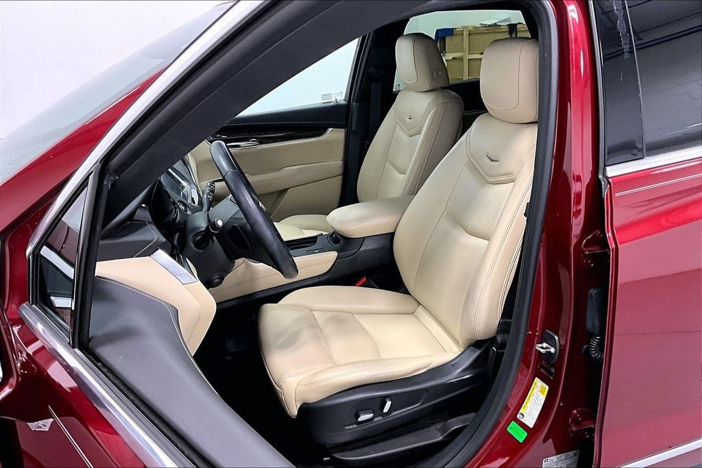 2017 Cadillac XT5 Base