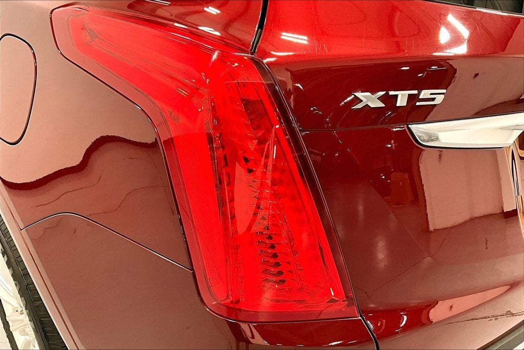 2017 Cadillac XT5 Base