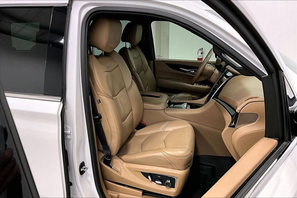 2020 Cadillac Escalade Platinum Edition