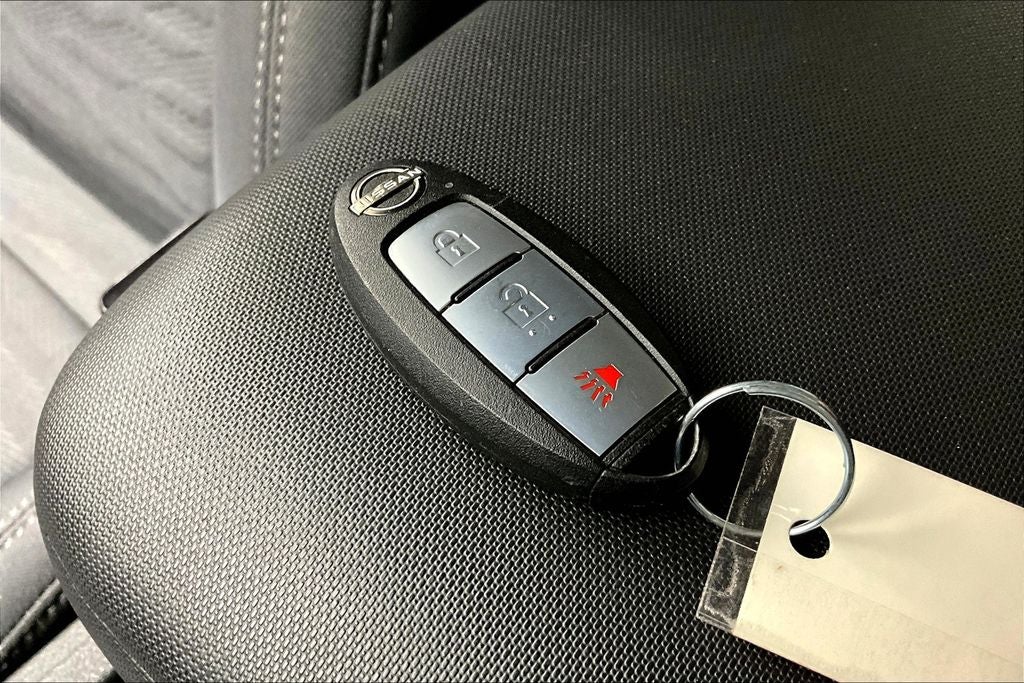 2024 Nissan Frontier SV