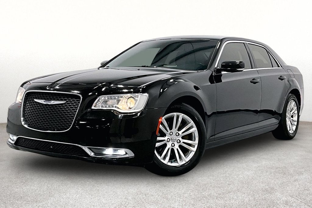 2021 Chrysler 300 Touring