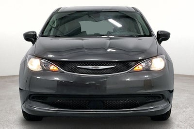2021 Chrysler Voyager LX