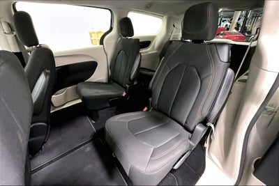 2019 Chrysler Pacifica LX