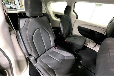 2019 Chrysler Pacifica LX