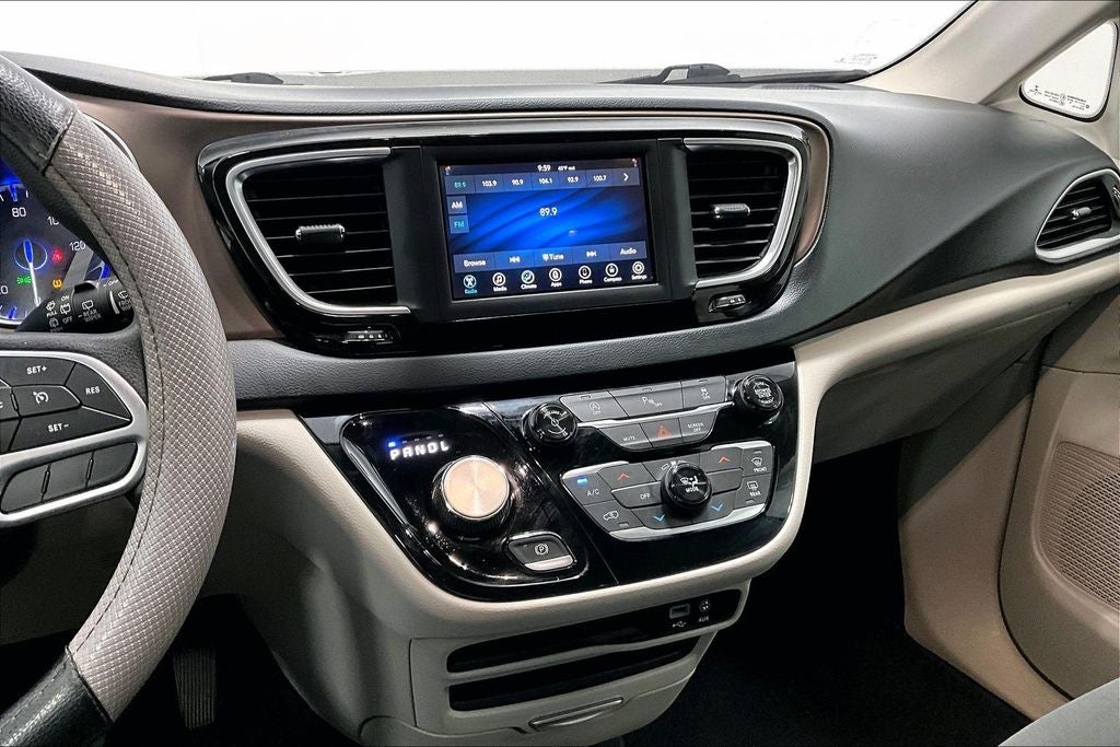 2019 Chrysler Pacifica LX