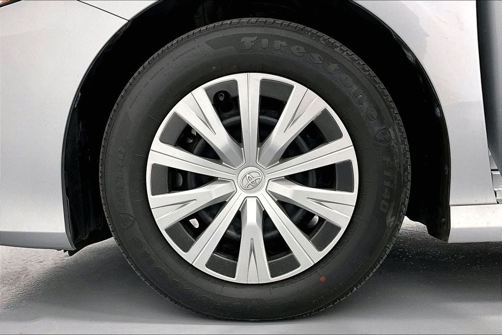 2023 Toyota Camry Hybrid LE