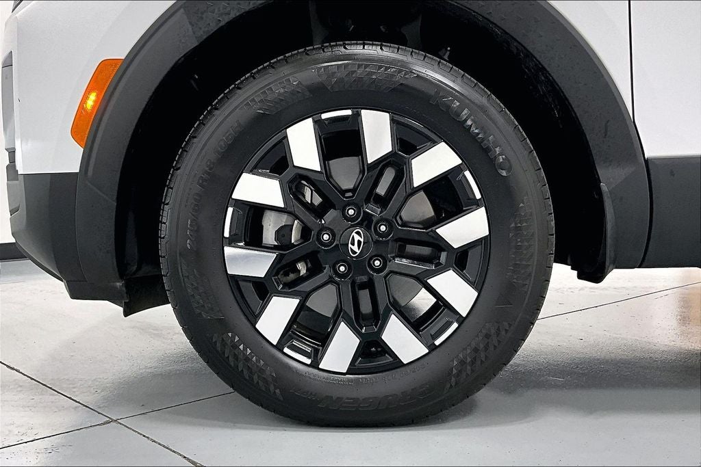 2025 Hyundai Santa Cruz SE