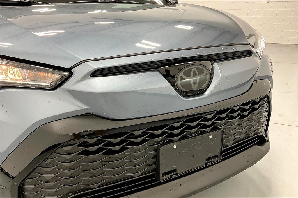 2023 Toyota Corolla Cross Hybrid SE
