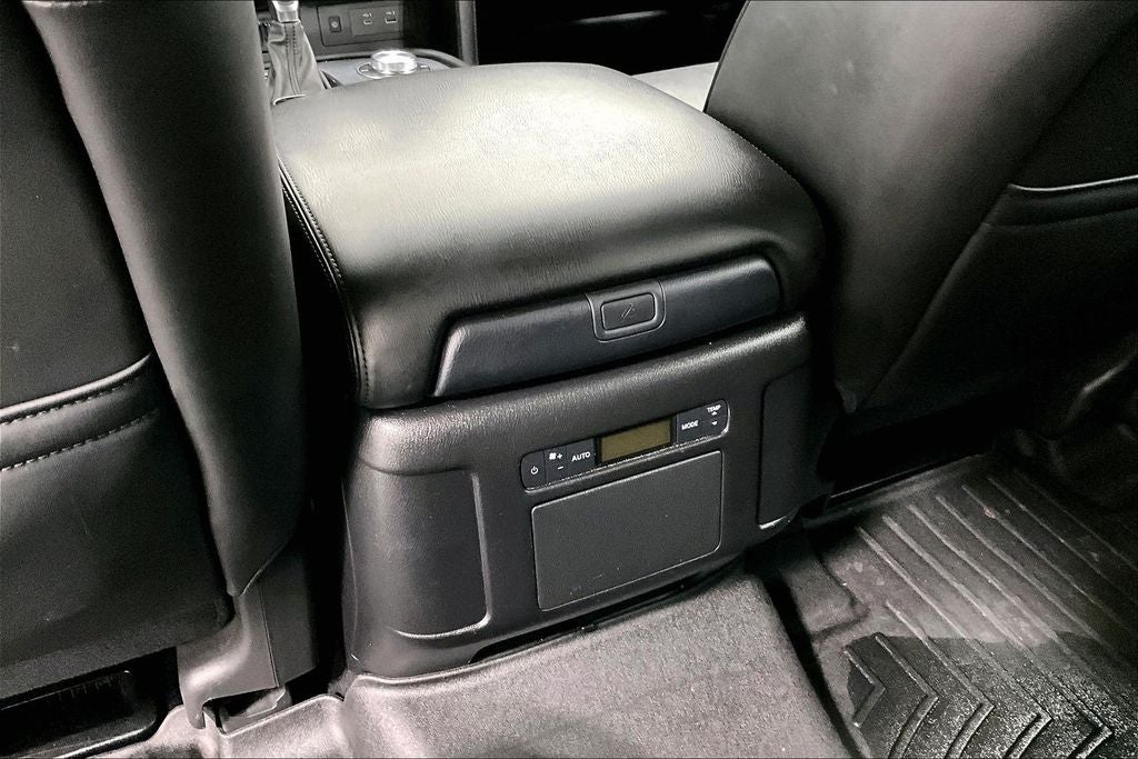 2022 Nissan Armada SV