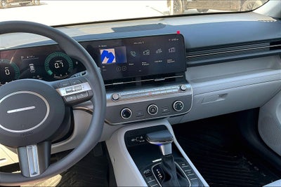 2025 Hyundai Kona SE