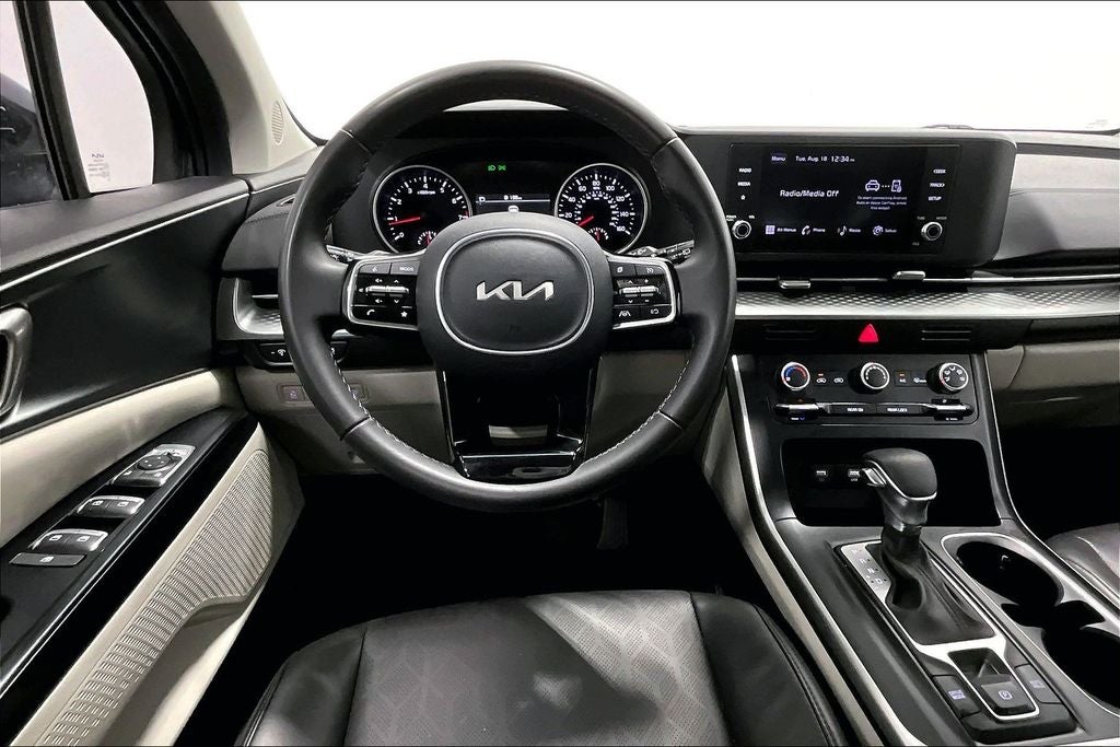 2024 Kia Carnival LX