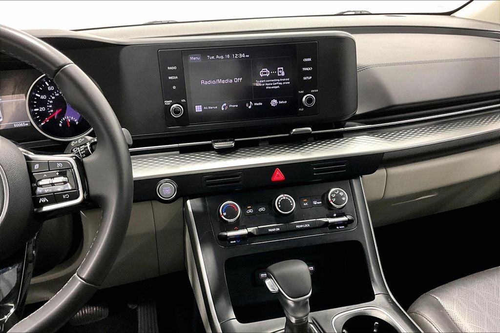 2024 Kia Carnival LX