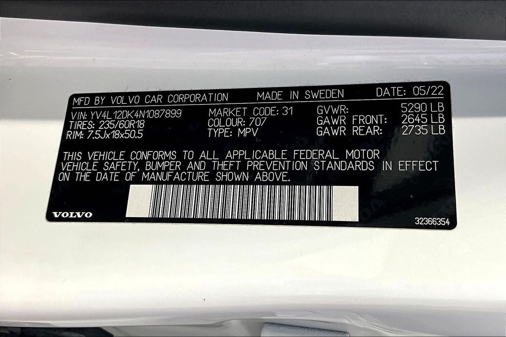 2022 Volvo XC60 B5 Momentum