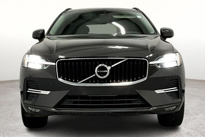 2022 Volvo XC60 B5 Momentum
